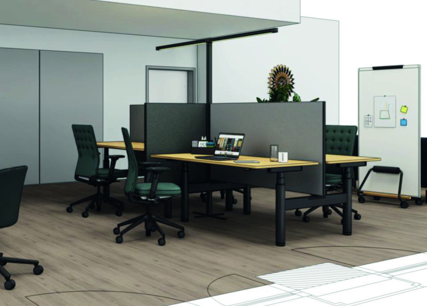 Arbeitsplatz im gemeinschaftlichen Arbeitsbereich mit Tisch und Stuhl